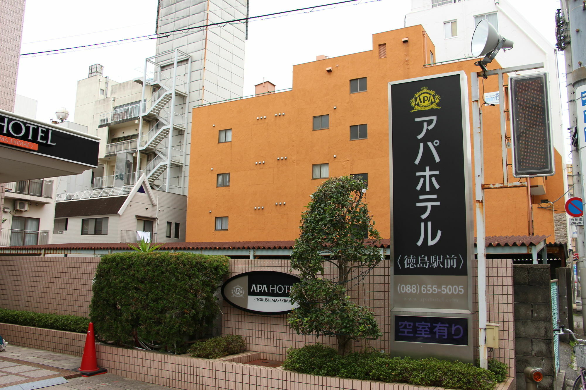 Apa Hotel Tokushima Ekimae Exterior foto